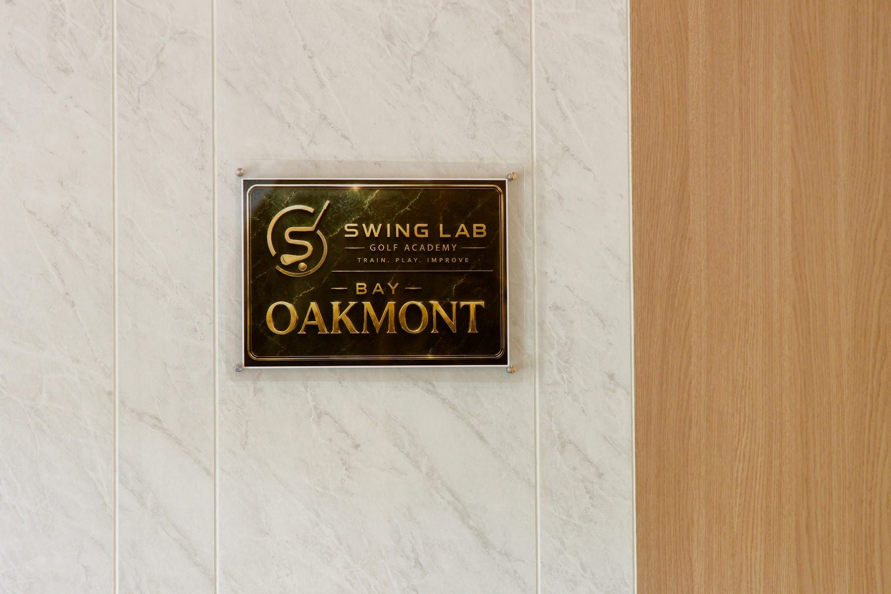 BAY OAKMONT