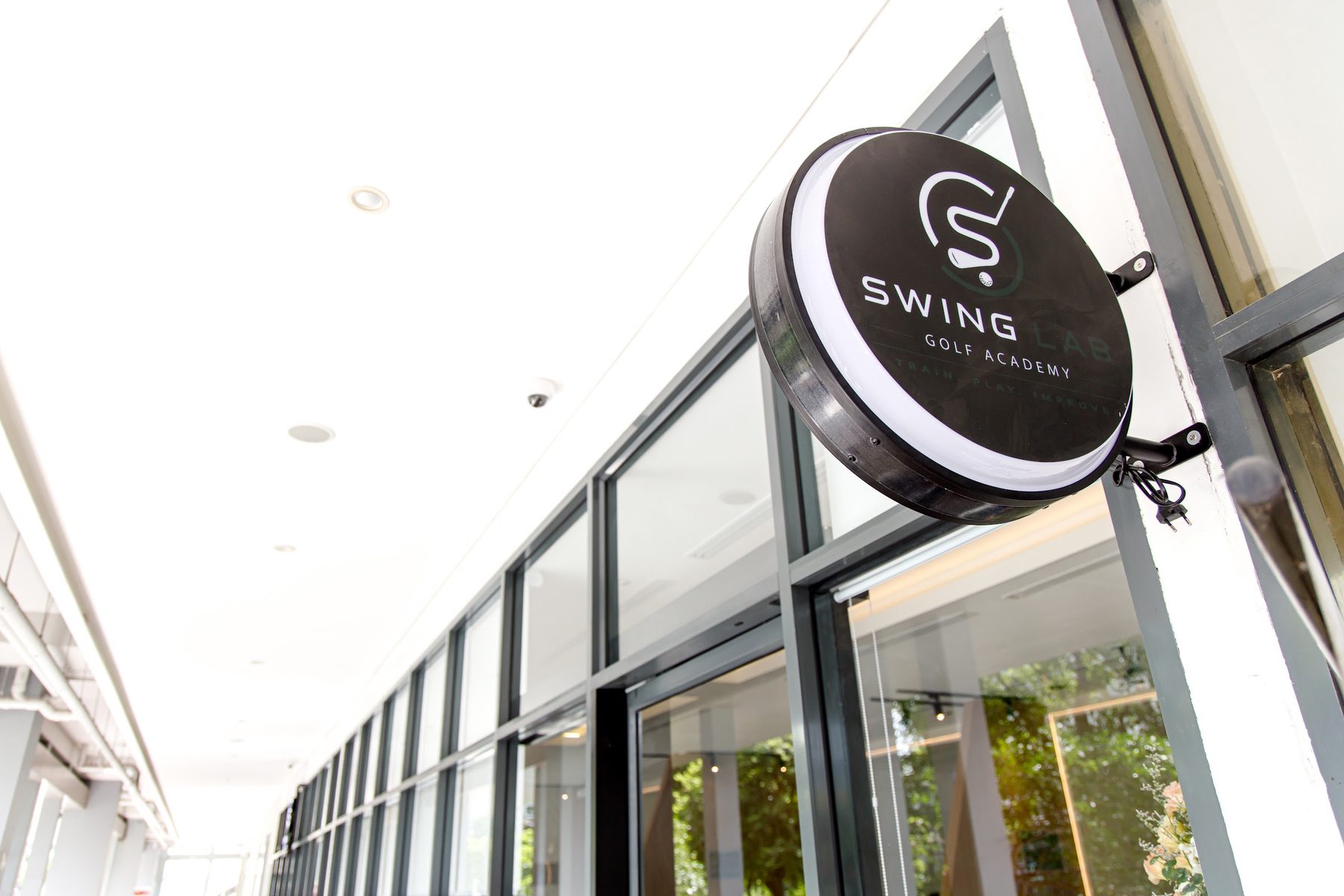 ป้าย Swing Lab Golf Academy